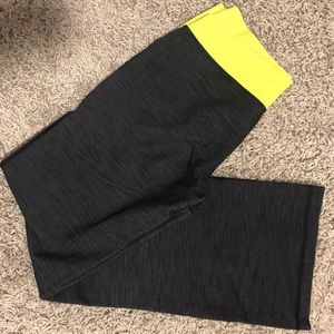 Lulu lemon athletic pants / wide leg leggings